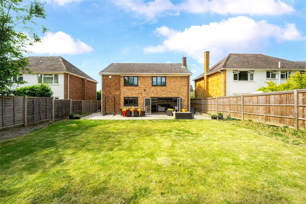 Amberley Close, Send, GU23, photo 19