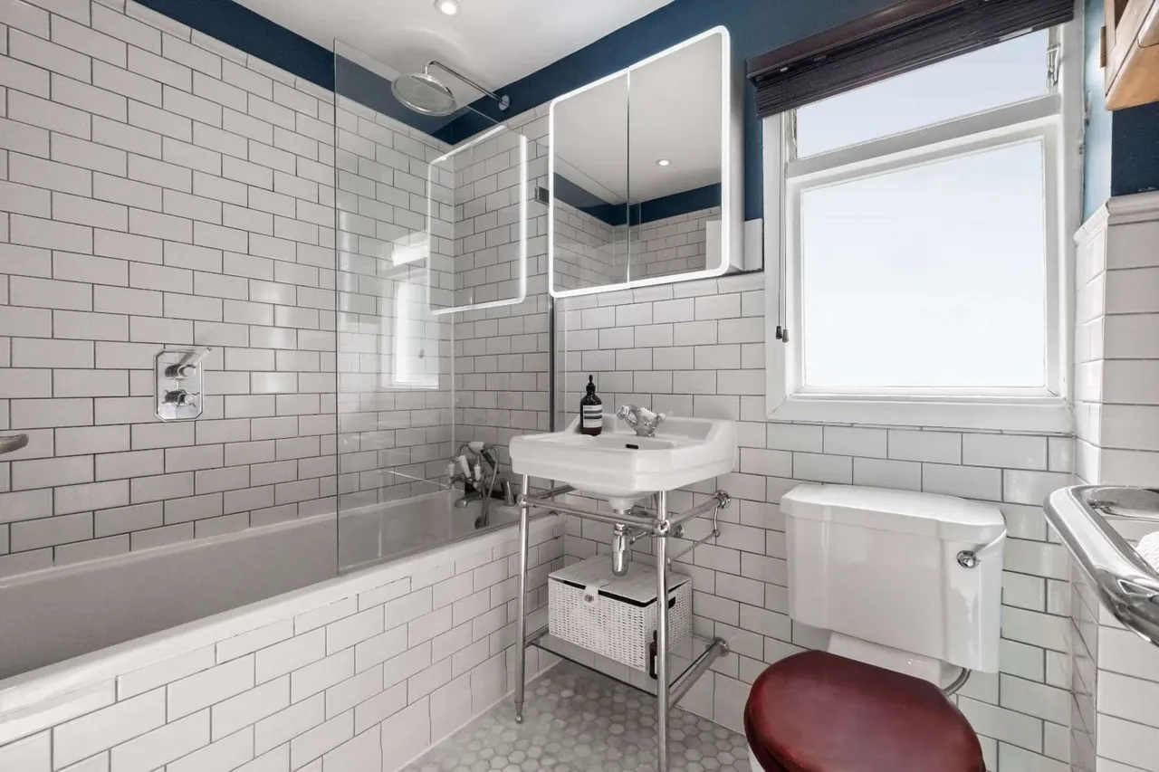 Eglantine Road, London, SW18 2DE, photo 7