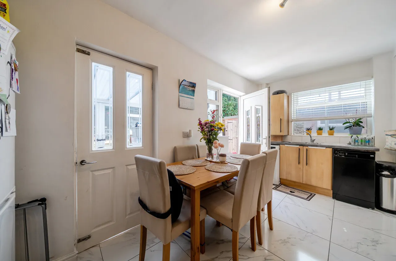 Wheelwright Close, Leeds, LS12, photo 12
