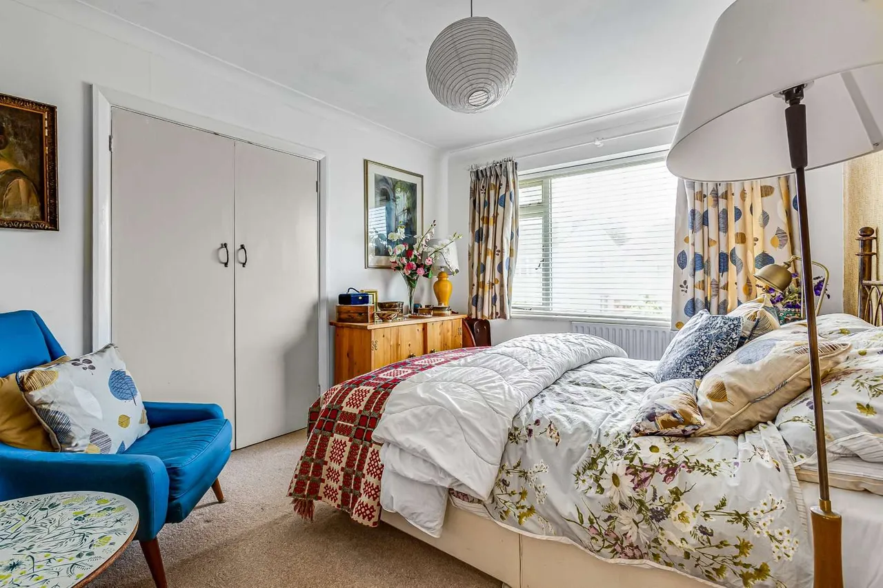 Broom Water West, Teddington, Middlesex, TW11 9QH, photo 7