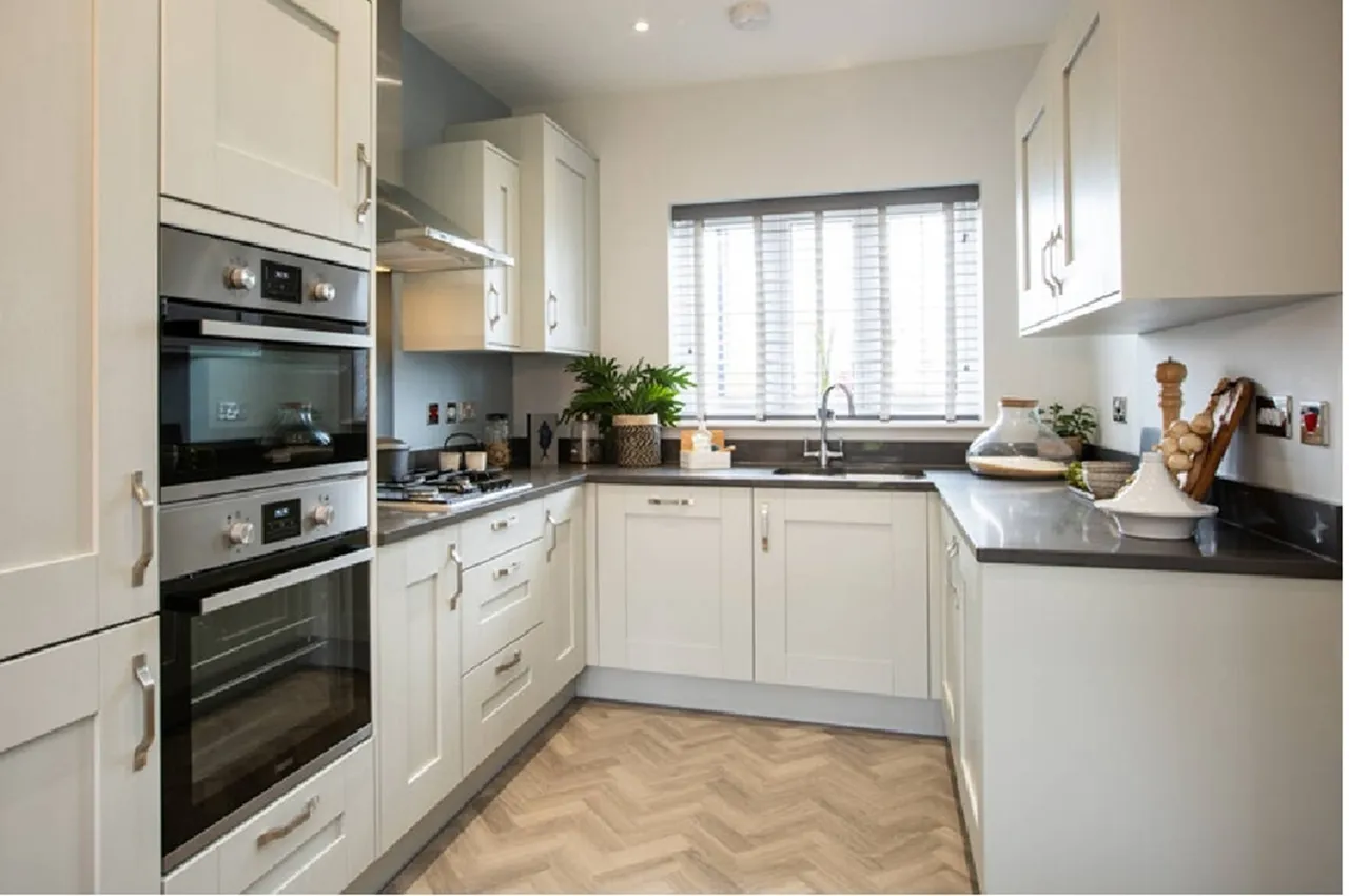Irthlingborough Road North Wellingborough, NN8, photo 2