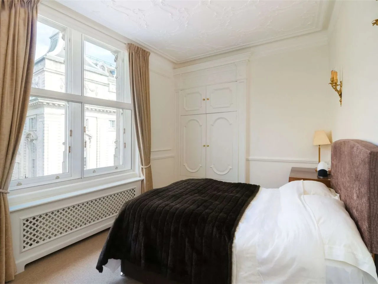 Bank Chambers, 25 Jermyn Street, London, SW1Y 6HR, photo 5