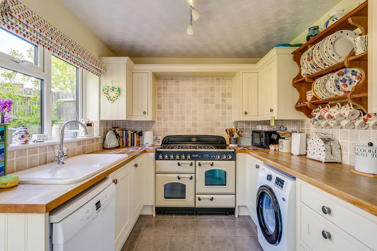 Wickham Way, Puckeridge, Ware, SG11 1SX, photo 10