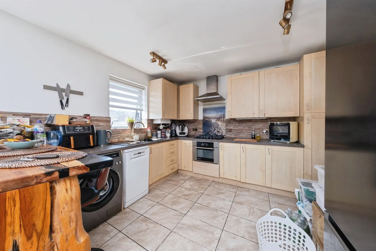 Howitt Drive, Bradville, Milton Keynes, photo 7