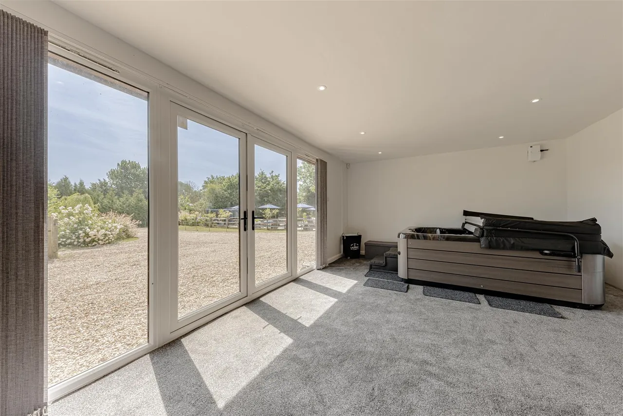 Grinsell Hill, Minster, Ramsgate, Kent, CT12 5DP, photo 41