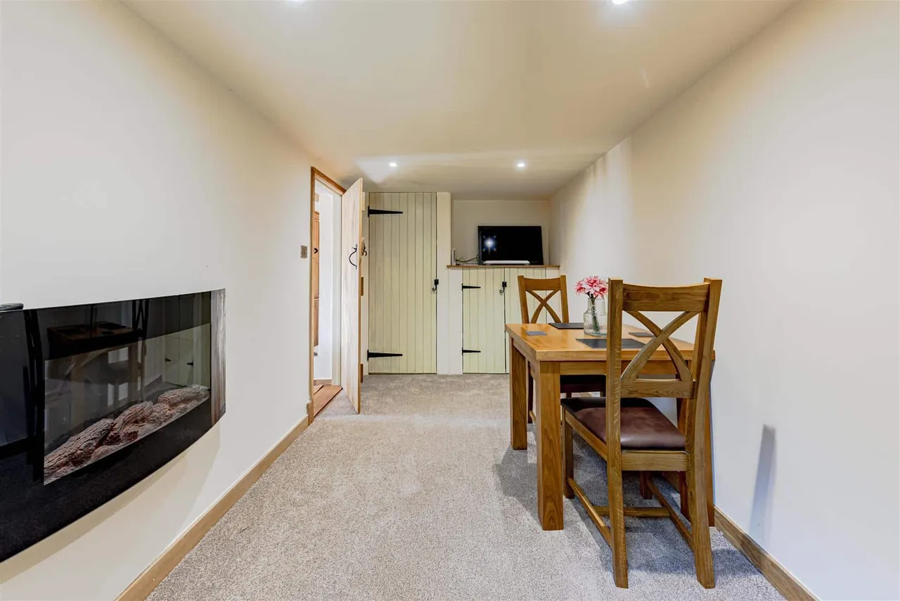 Grinsell Hill, Minster, Ramsgate, Kent, CT12 5DP, photo 16