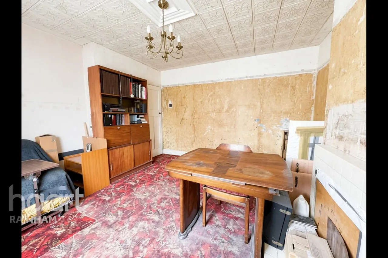 Ingrebourne Road, Rainham, RM13, photo 3