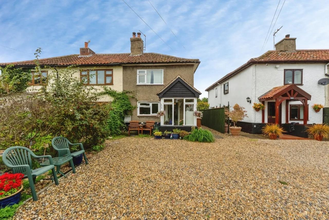 2 bed house for sale, Swaffham Road, Watton, IP25