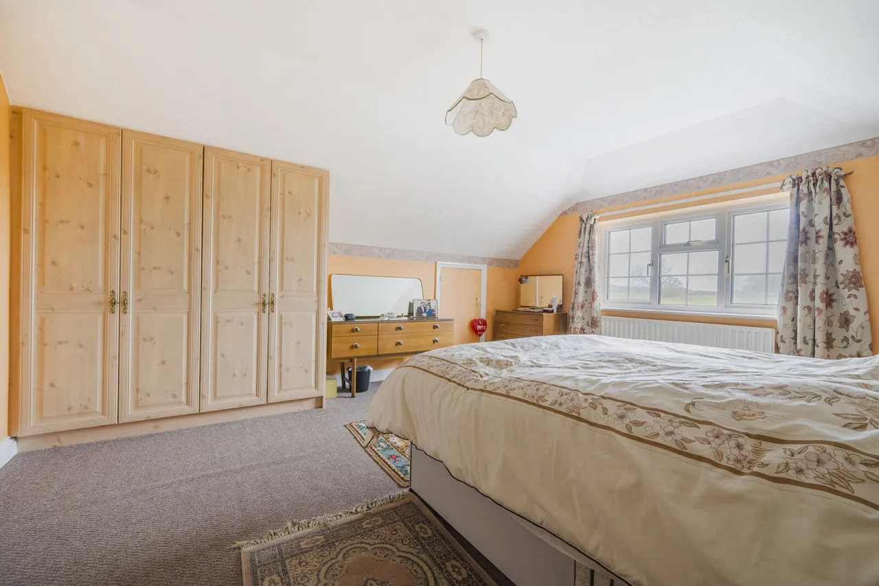 Theale Road, Burghfield, RG30, photo 20