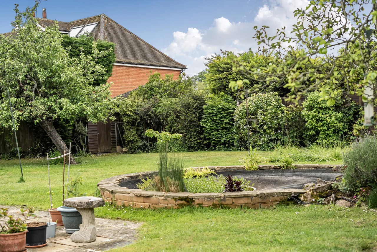 Theale Road, Burghfield, RG30, photo 34
