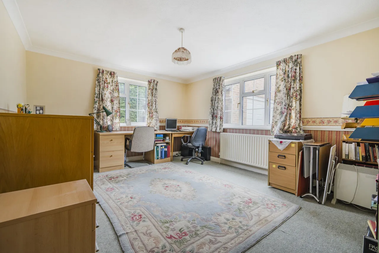 Theale Road, Burghfield, RG30, photo 7