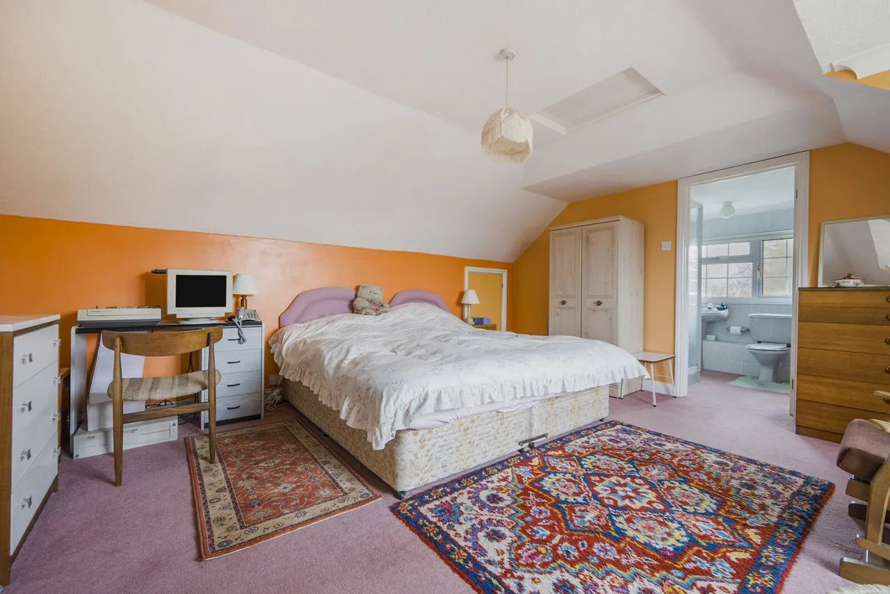Theale Road, Burghfield, RG30, photo 5