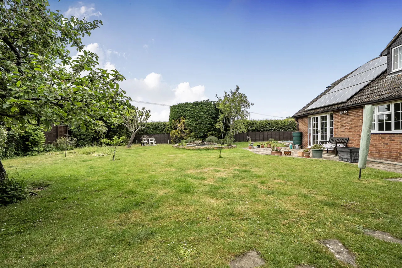 Theale Road, Burghfield, RG30, photo 30