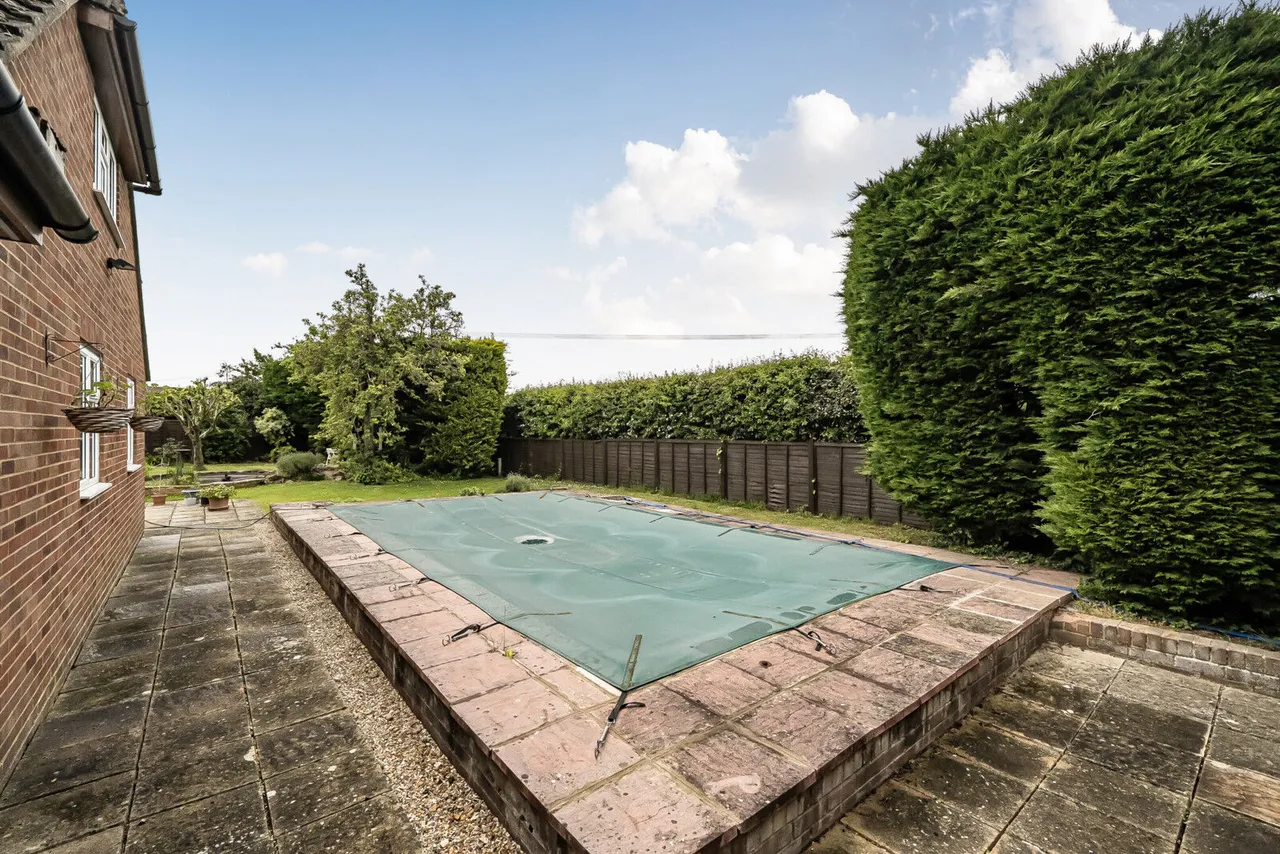 Theale Road, Burghfield, RG30, photo 23