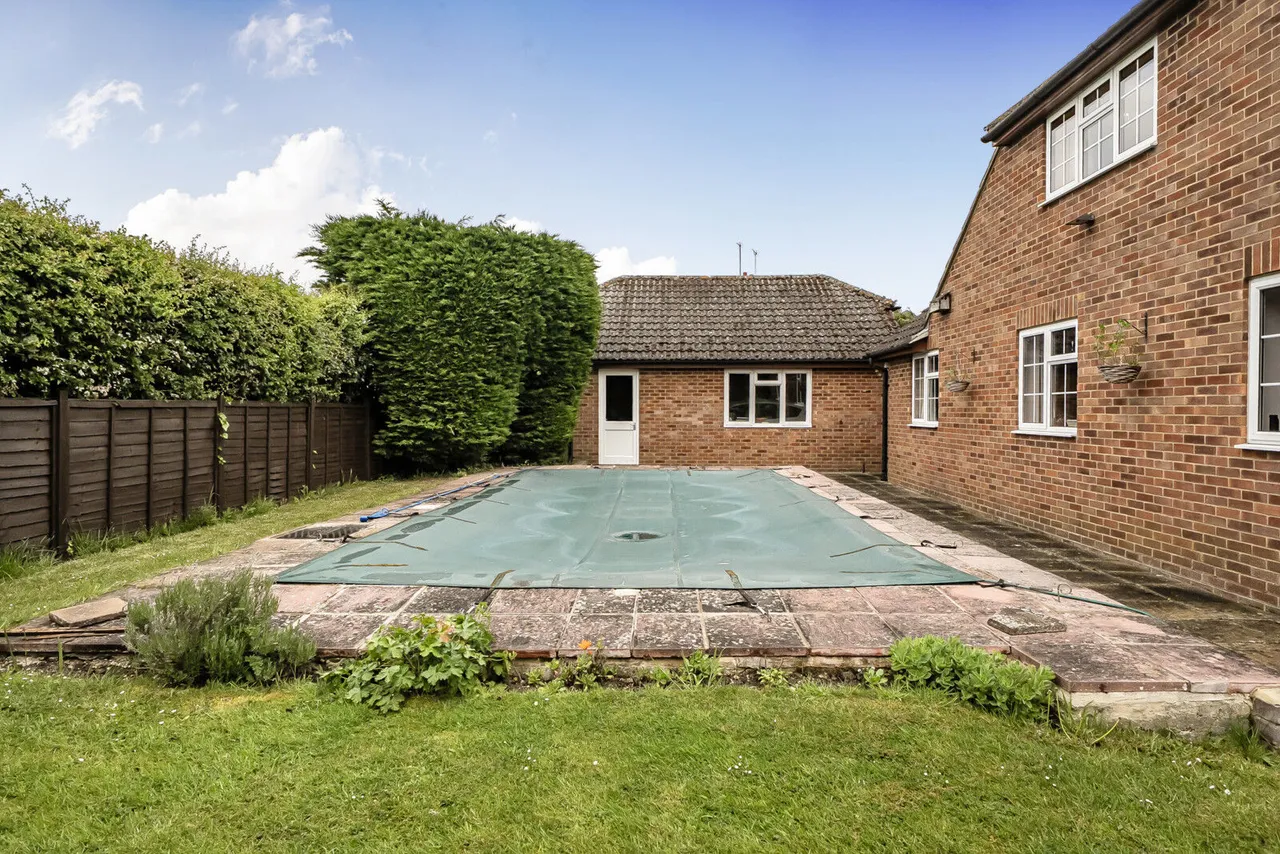 Theale Road, Burghfield, RG30, photo 22