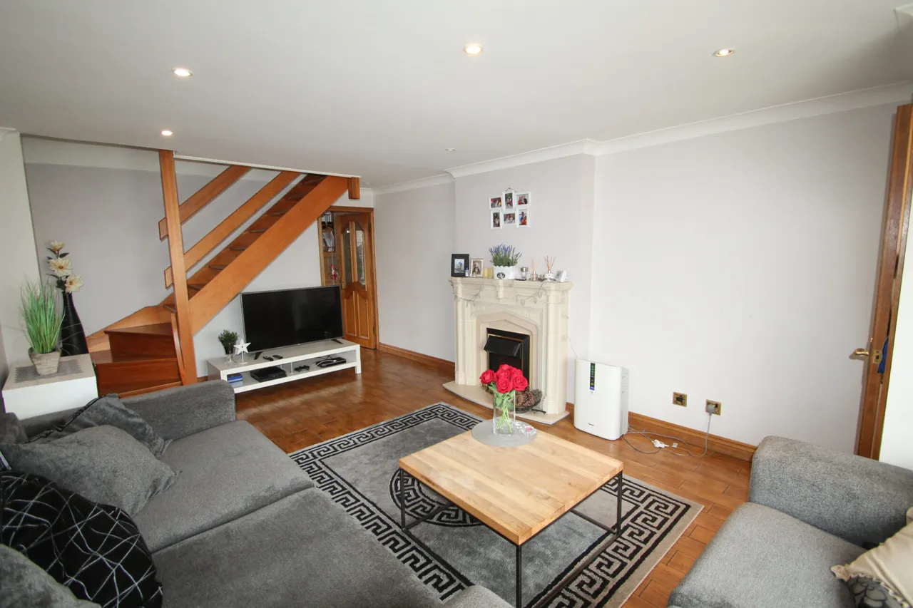 2 bed house for sale — Keats Road, Welling