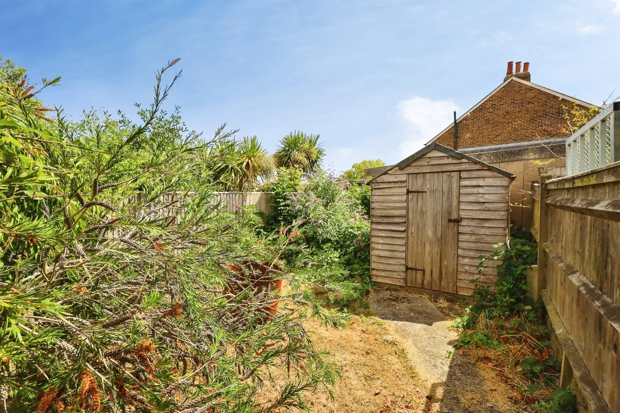 South Road, Hailsham, BN27, photo 18