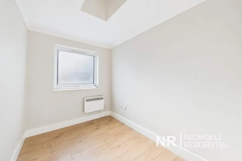 London Road, North Cheam, SM3, photo 6