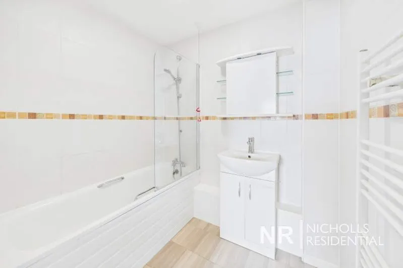 London Road, North Cheam, SM3, photo 7