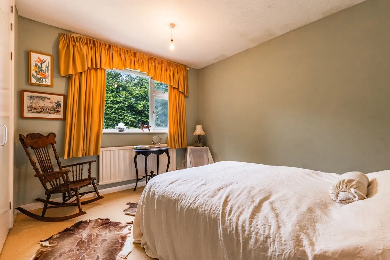 Attractive Three Bedroom Bungalow in, photo 6