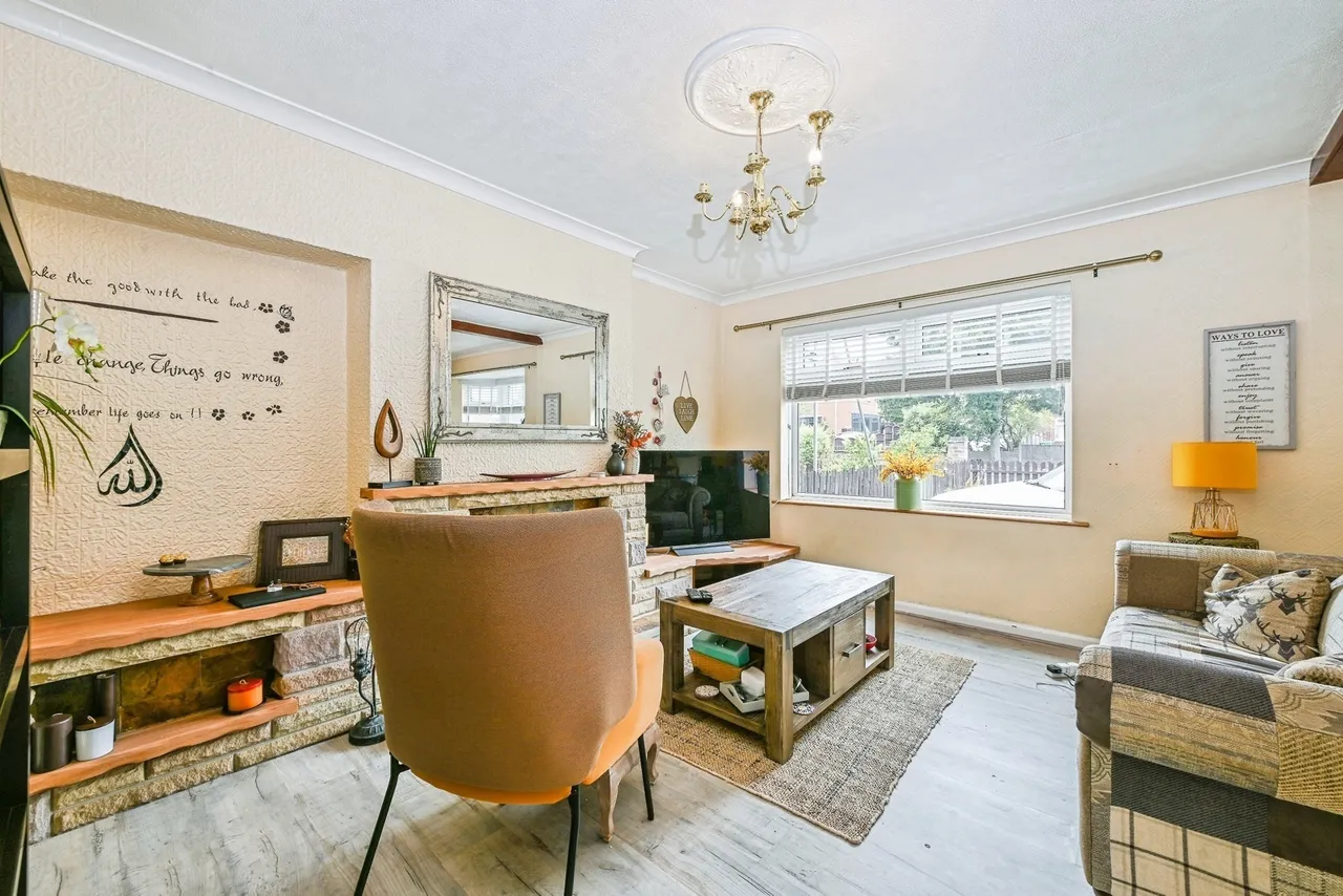 Bells Lane, Nottingham, Nottinghamshire, NG8, photo 6