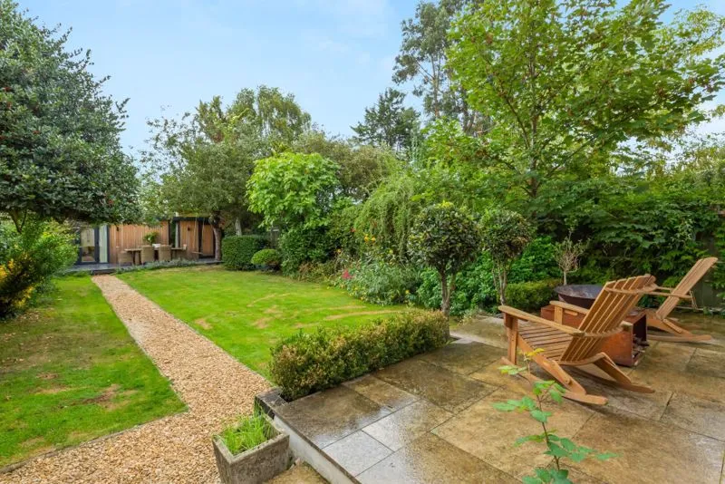 Dedmere Road, Marlow SL7 1PG, photo 12
