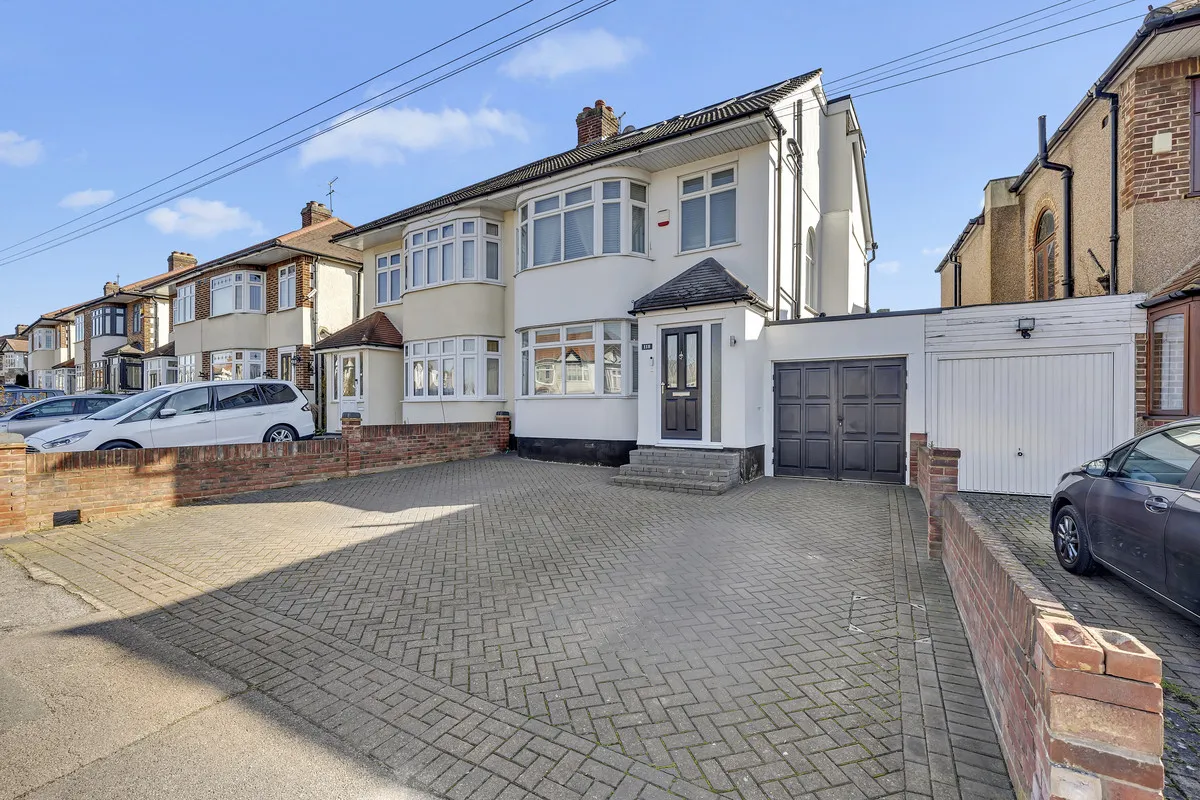 Havering Road, Romford, Rise Park, RM1 4RB, photo 24