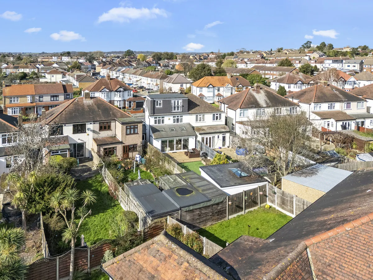 Havering Road, Romford, Rise Park, RM1 4RB, photo 21