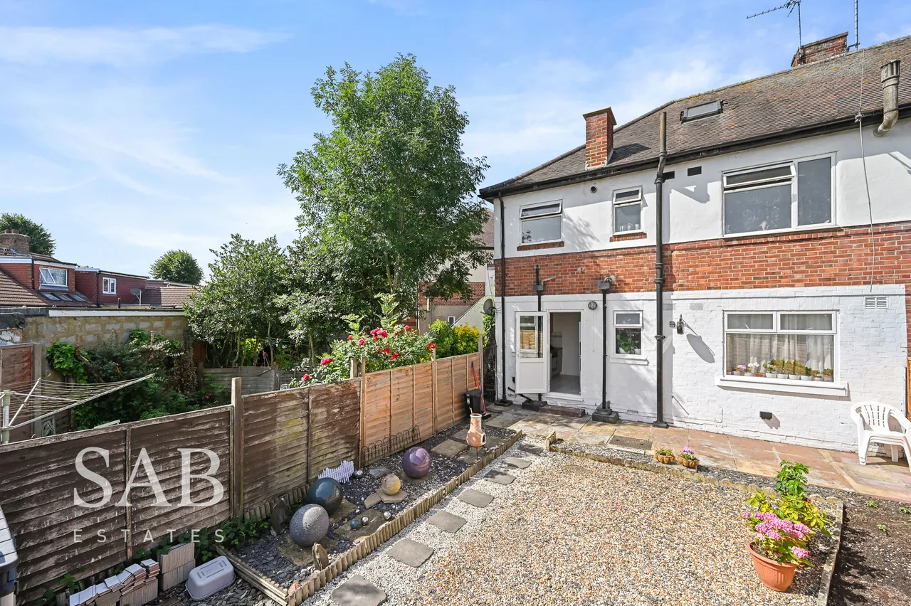 Beechwood Avenue, Greenford, UB6, photo 8