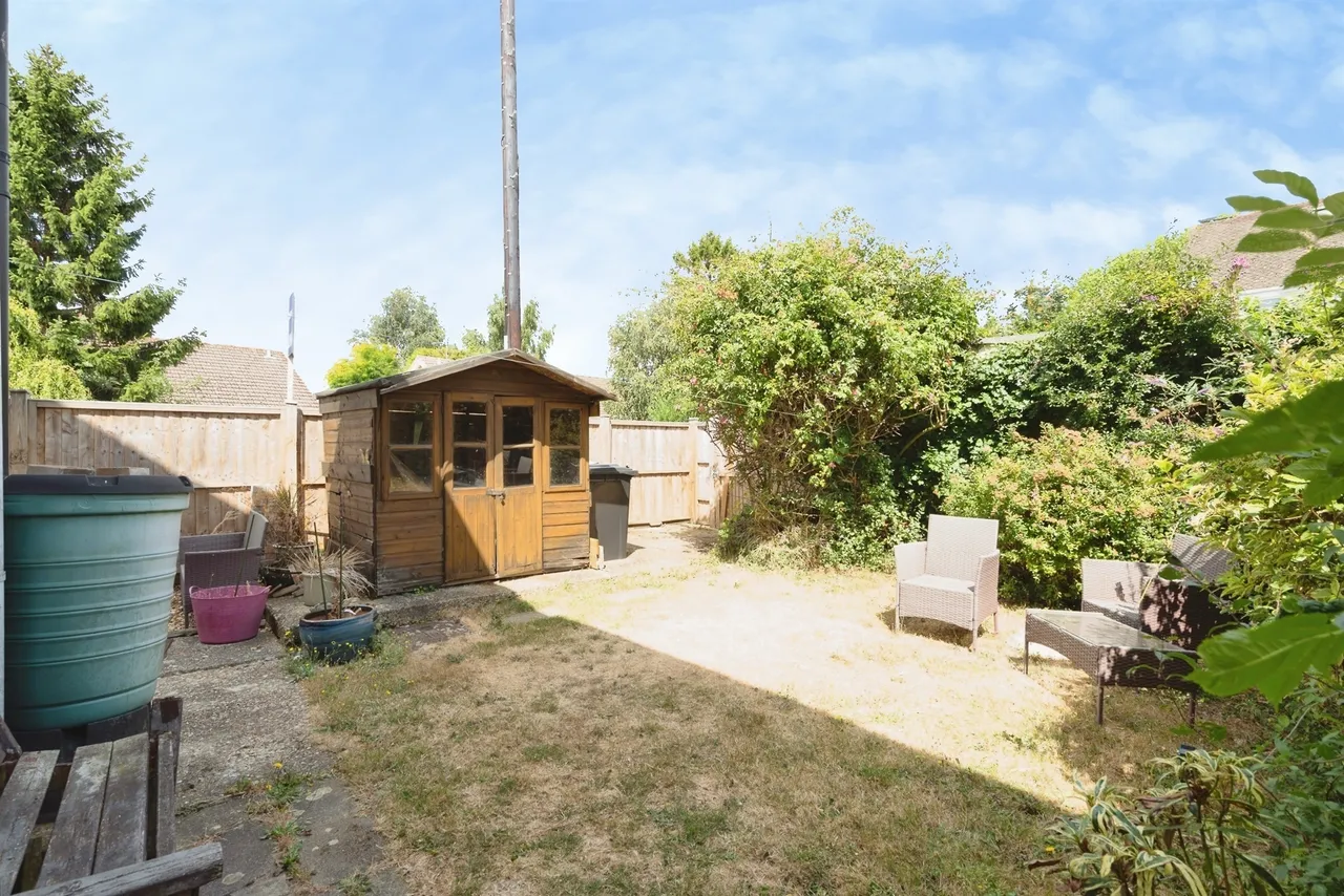 Elm Road, Westergate, CHICHESTER, photo 7