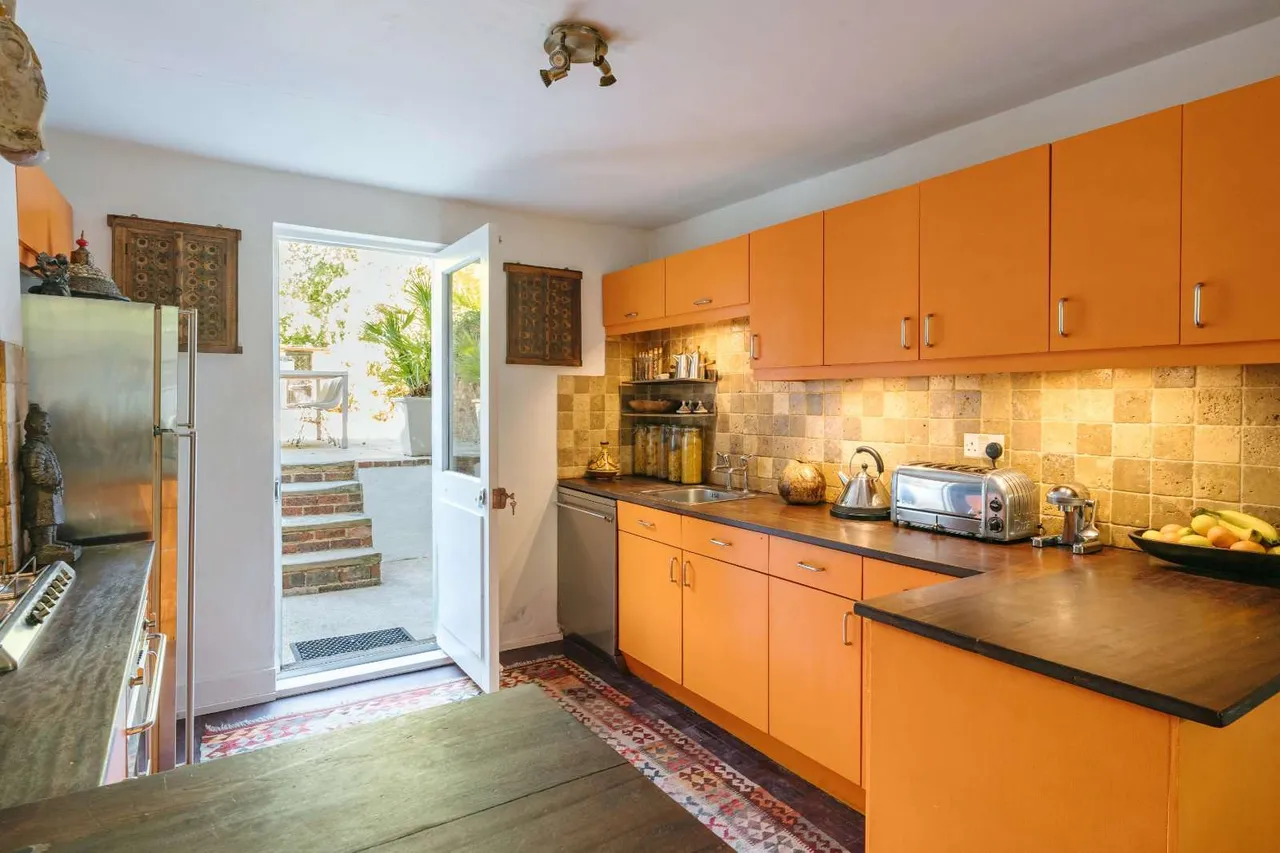Brownlow Road, London, E8 4NS, photo 10