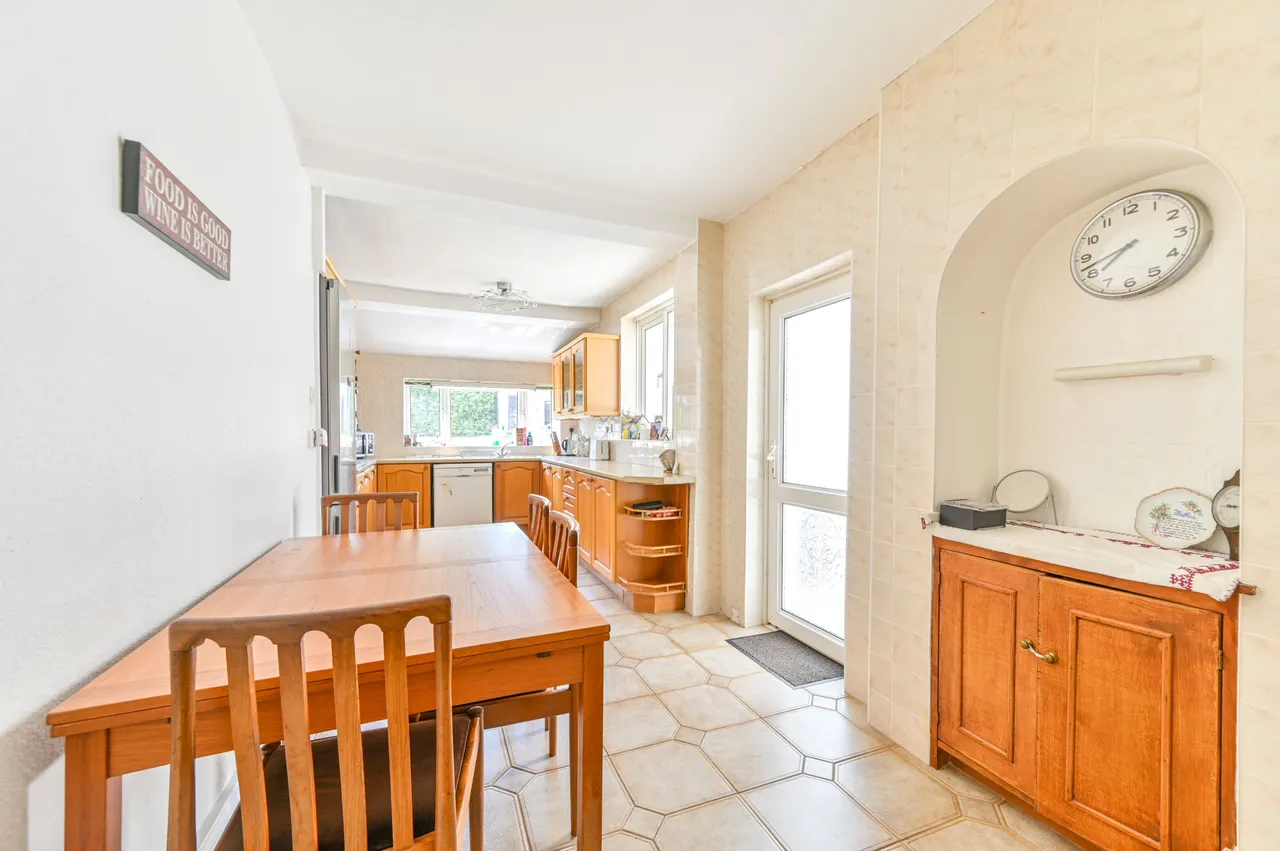 67 Paxford Road, Wembley, photo 3