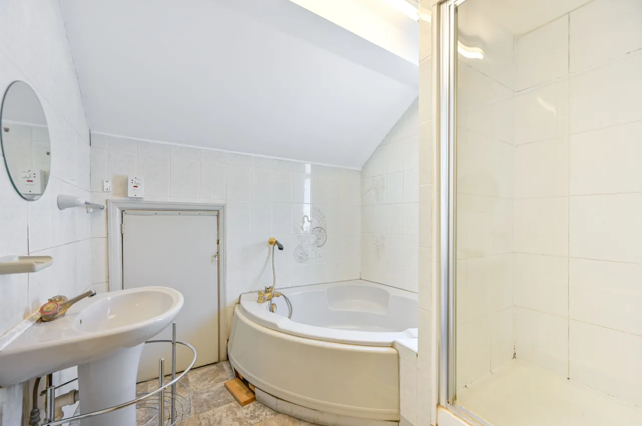 67 Paxford Road, Wembley, photo 6