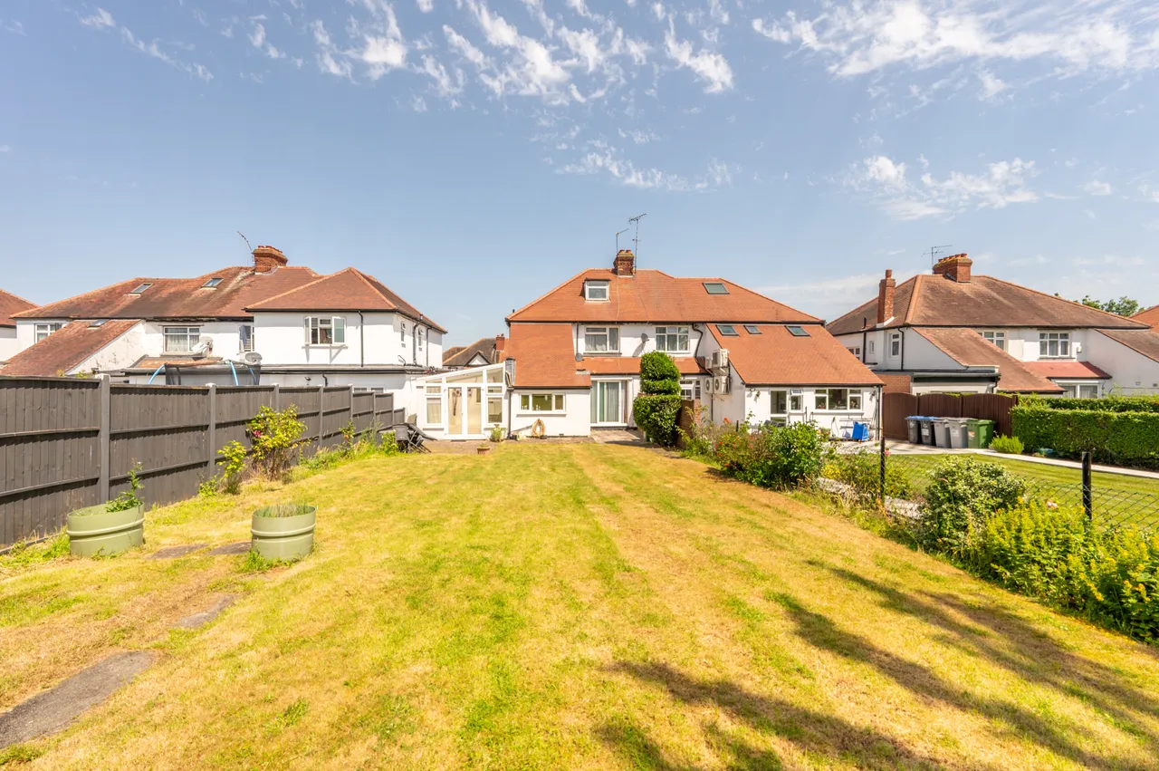 67 Paxford Road, Wembley, photo 4