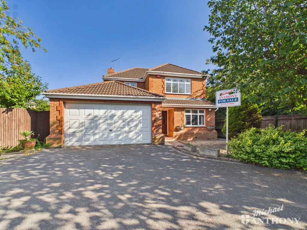 4 bed house for sale — Jakeman Way, Aylesbury, HP21 8FT