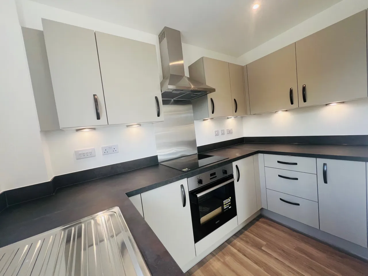 Moorbridge Road, MAIDENHEAD, photo 5