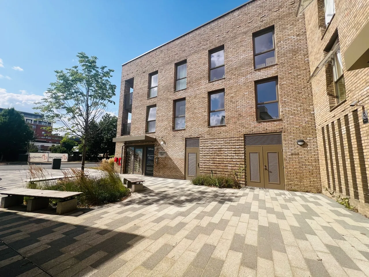 Moorbridge Road, MAIDENHEAD, photo 11