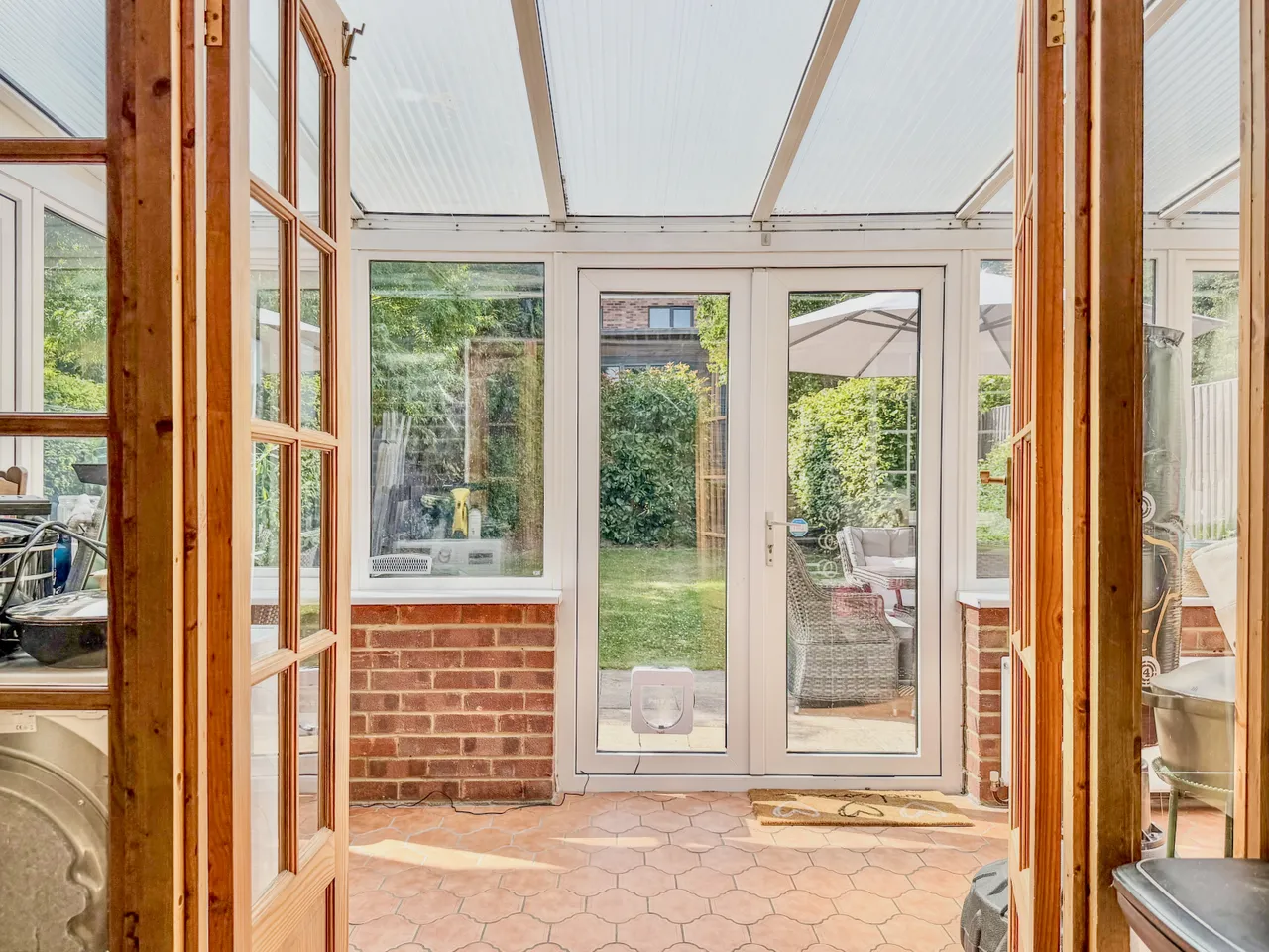 Ryder Close, Bovingdon, photo 11