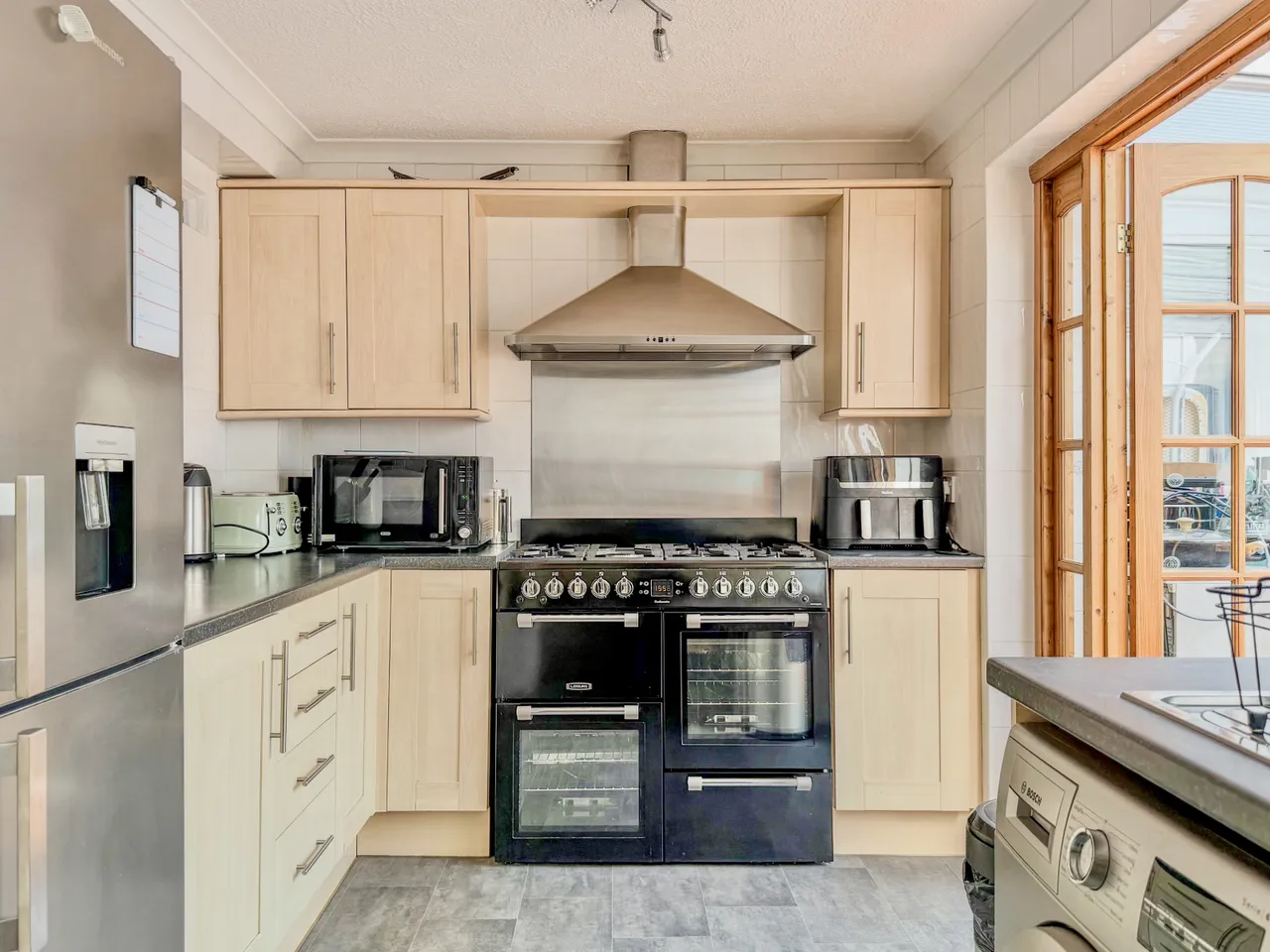 Ryder Close, Bovingdon, photo 8