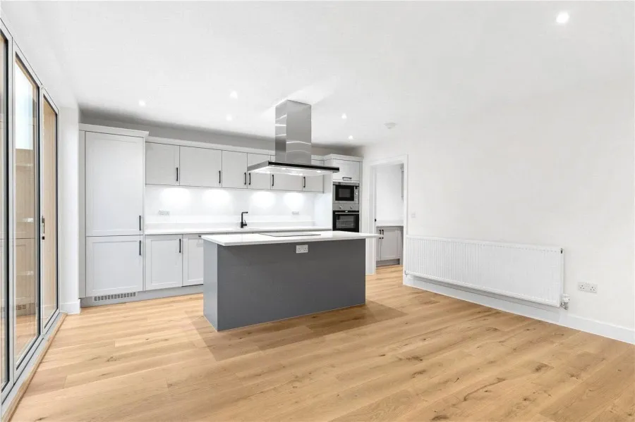 House Under Offer with 3 bedrooms in Newhall, Harlow, CM17, photo 10