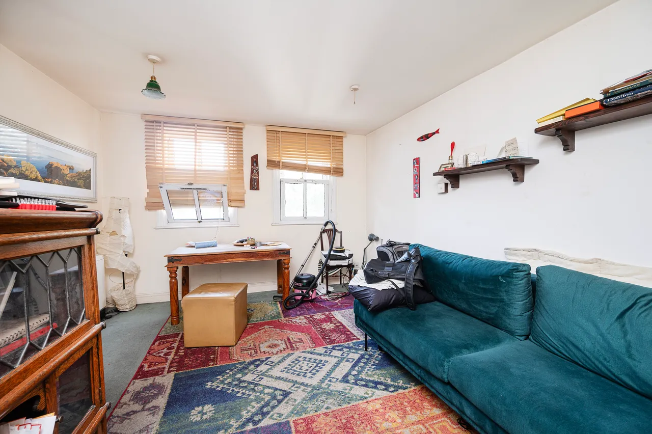 Flat 3, 11—15 Hayfield Passage, London, photo 2