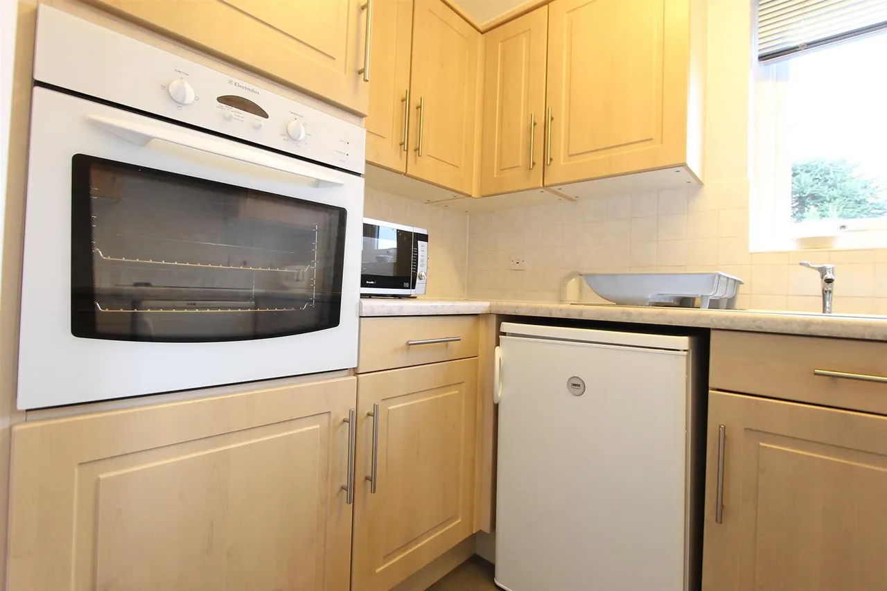 Worcester Road, Hagley, Stourbridge, photo 9