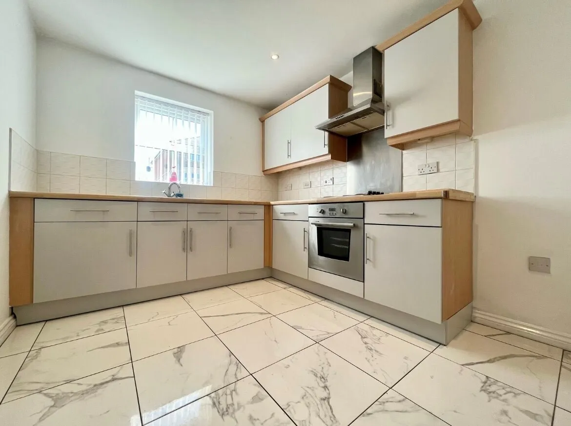 2 bed flat for sale — Dorman Gardens, Middlesbrough