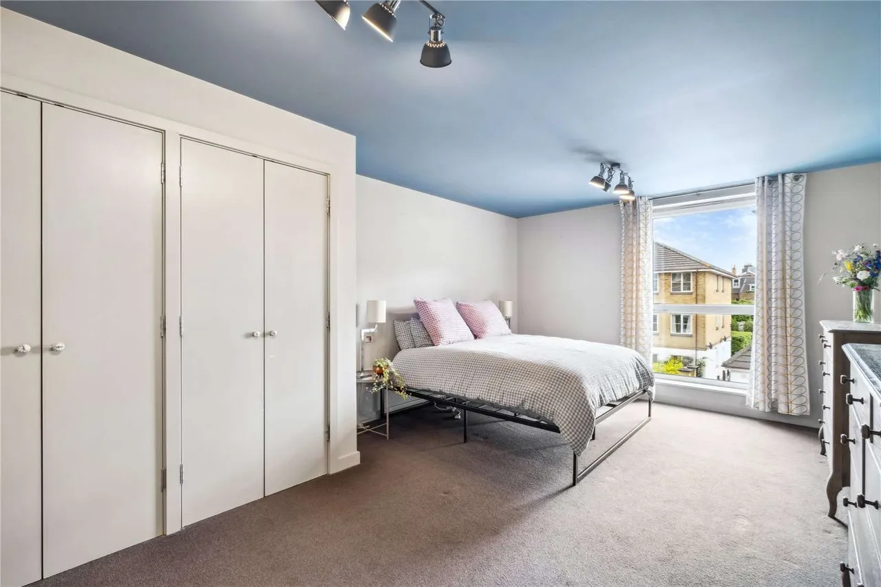 Spanish Road, London, SW18 2HX, photo 5