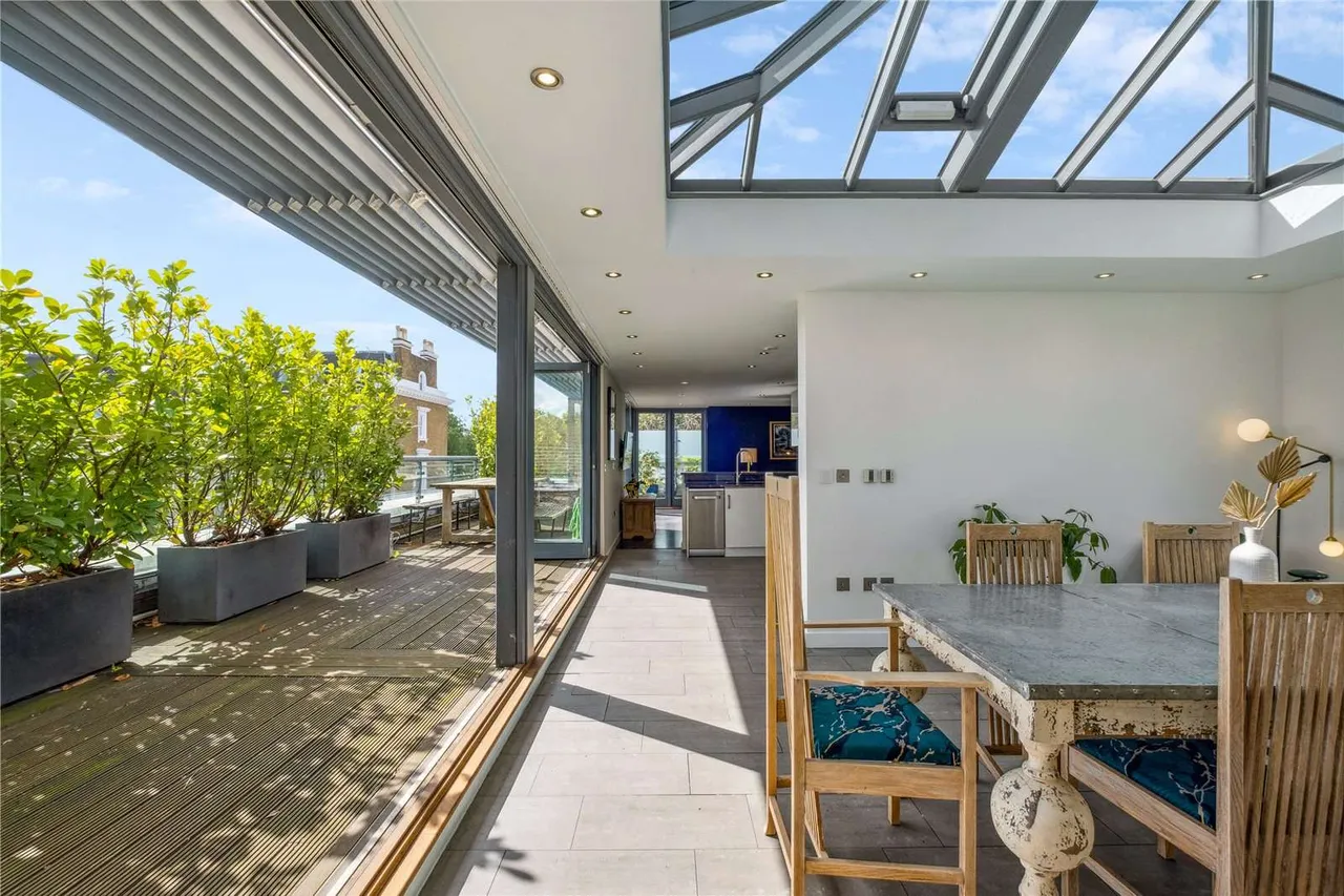 Spanish Road, London, SW18 2HX, photo 4