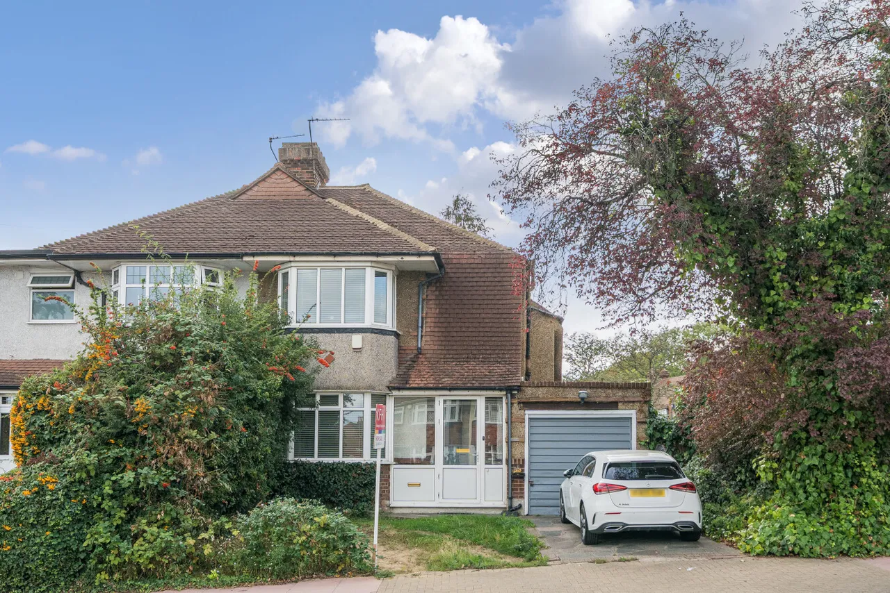 Pickhurst Lane, Hayes, BR2, photo 4