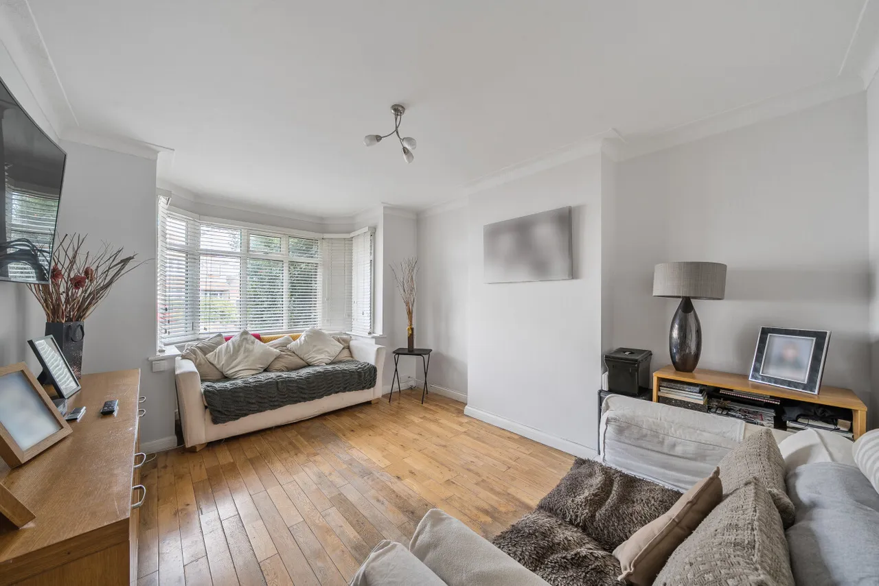 Pickhurst Lane, Hayes, BR2, photo 2