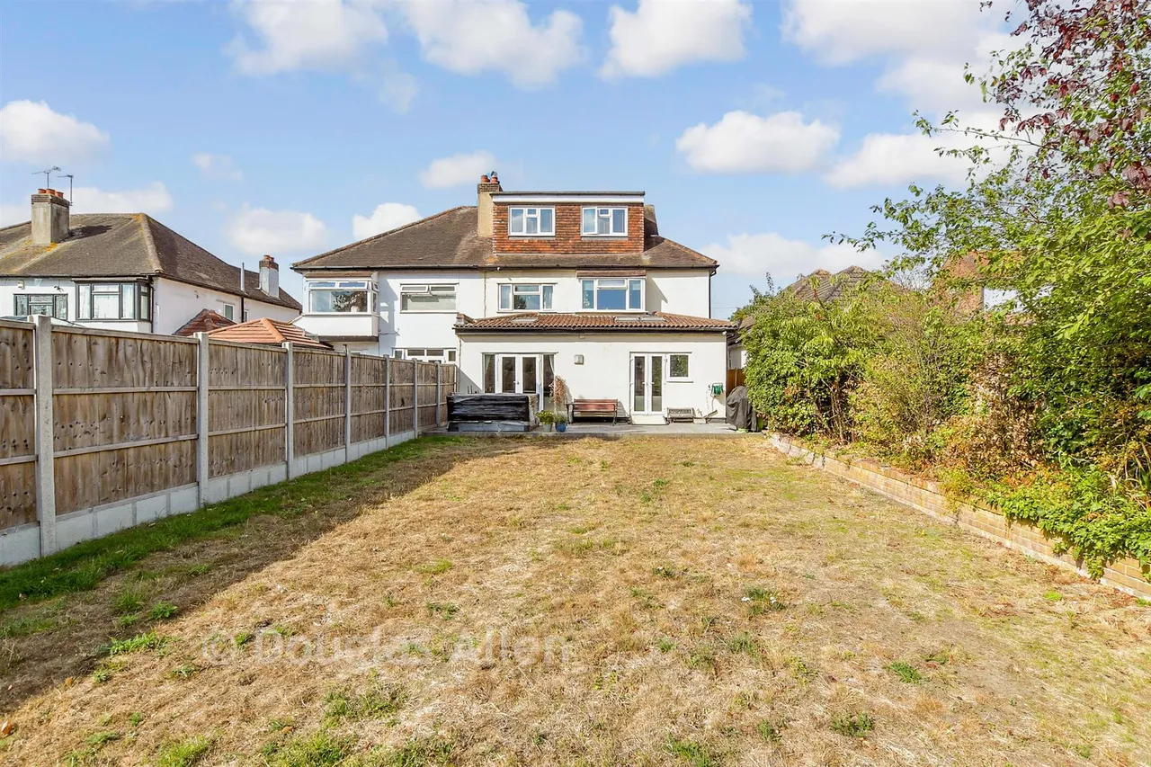 Havering Drive, Romford, RM1, photo 16