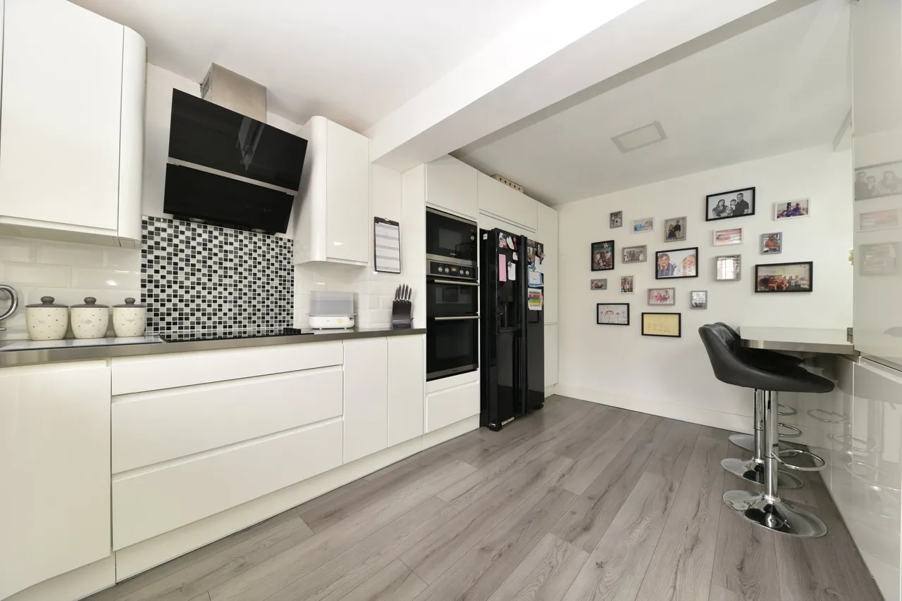 Ascot Crescent, Stevenage, Herts, SG1 5SX, photo 6