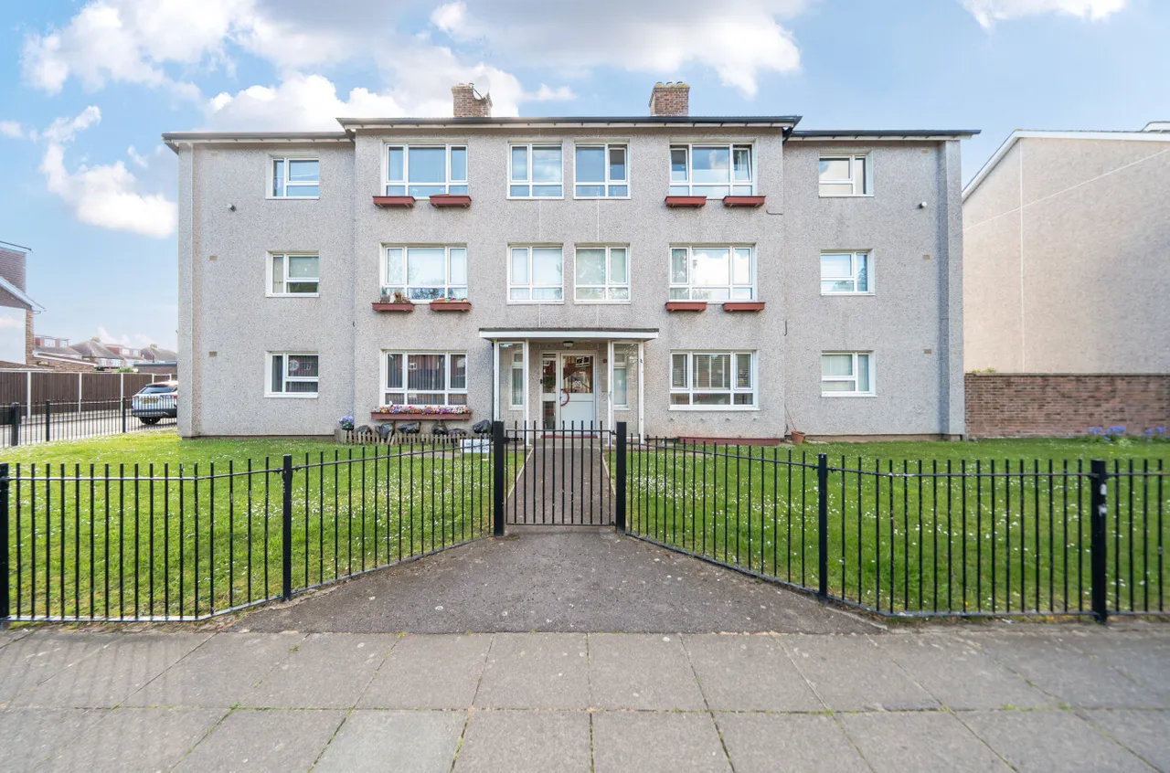 2 bed flat for sale, London Road, Portsmouth, PO2